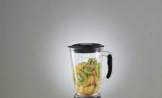 Co jest lepsze Sokowirówka czy wyciskarka? Co jest lepsze Sokowirówka czy wyciskarka?