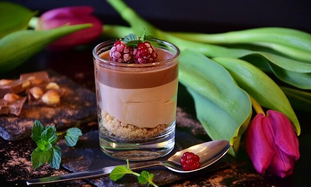 Jak zrobić mus owocowy do ciasta? Jak zrobić mus owocowy do ciasta?