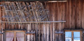 Ile firanka powinna zachodzić za okno?