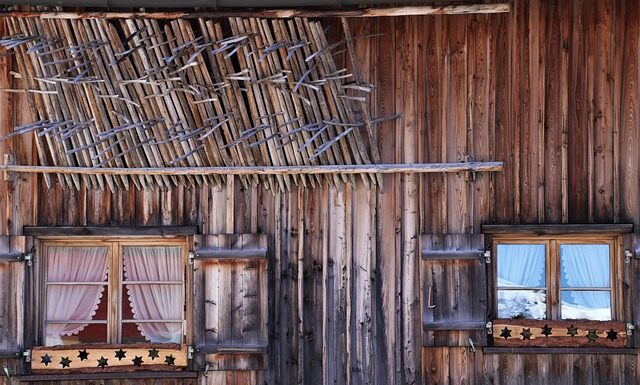 Ile firanka powinna zachodzić za okno?