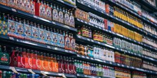 Czy puszki można wrzucać do plastiku?