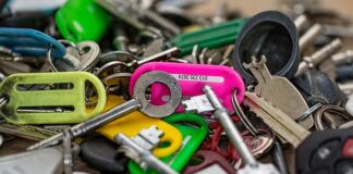 Co zrobić z kluczykiem na siłowni?