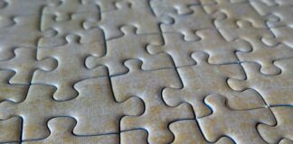 Jak najlepiej składać swetry?