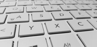 Z czego guma do procy?