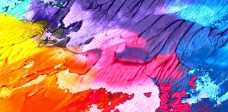 Jak zrobić własną grafikę na koszulkę?